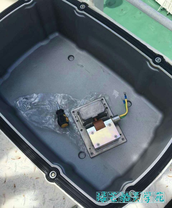 attachments-2023-04-2u98BpV2644769d3a3975.png